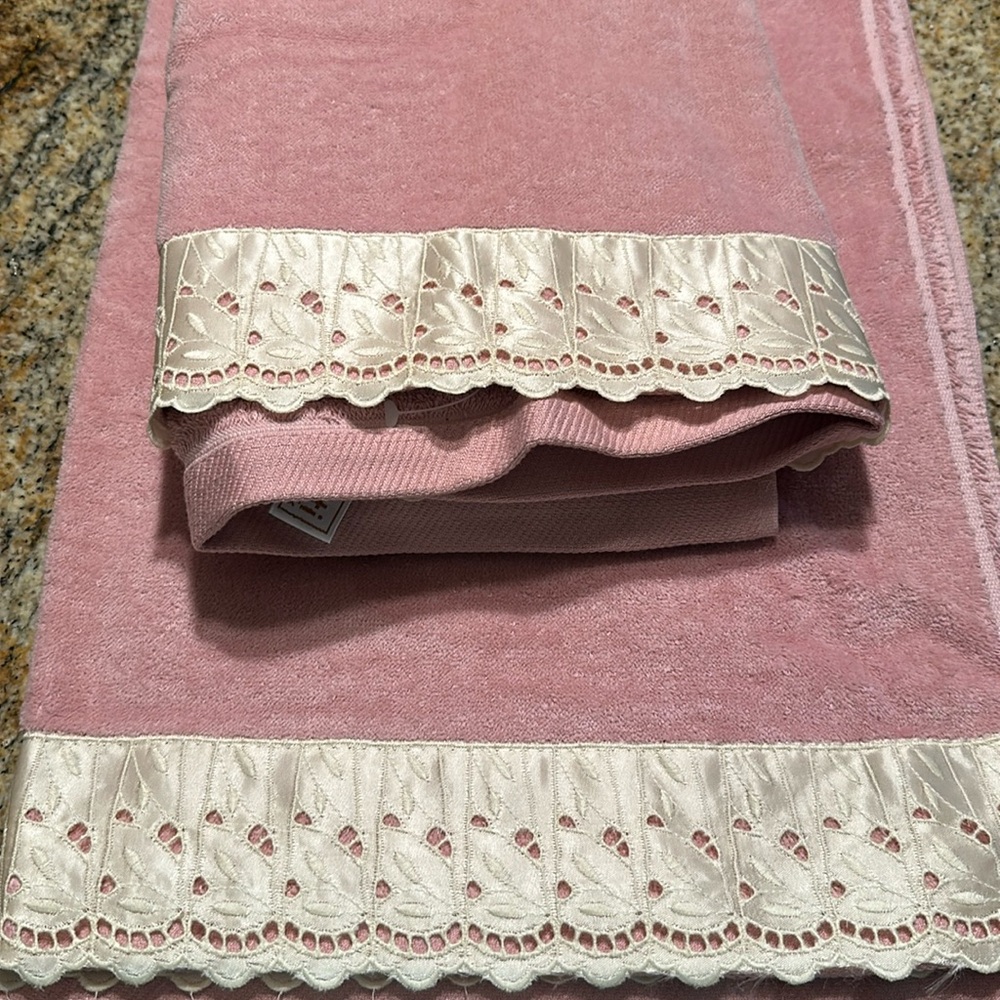 Pretty Pink ‘Company’ Towels